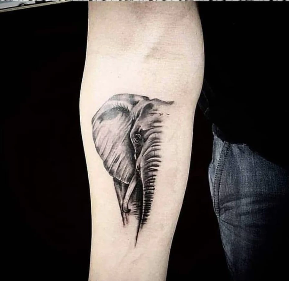 Foto 7:  — Mendel Graves Tattoo & Piercing
